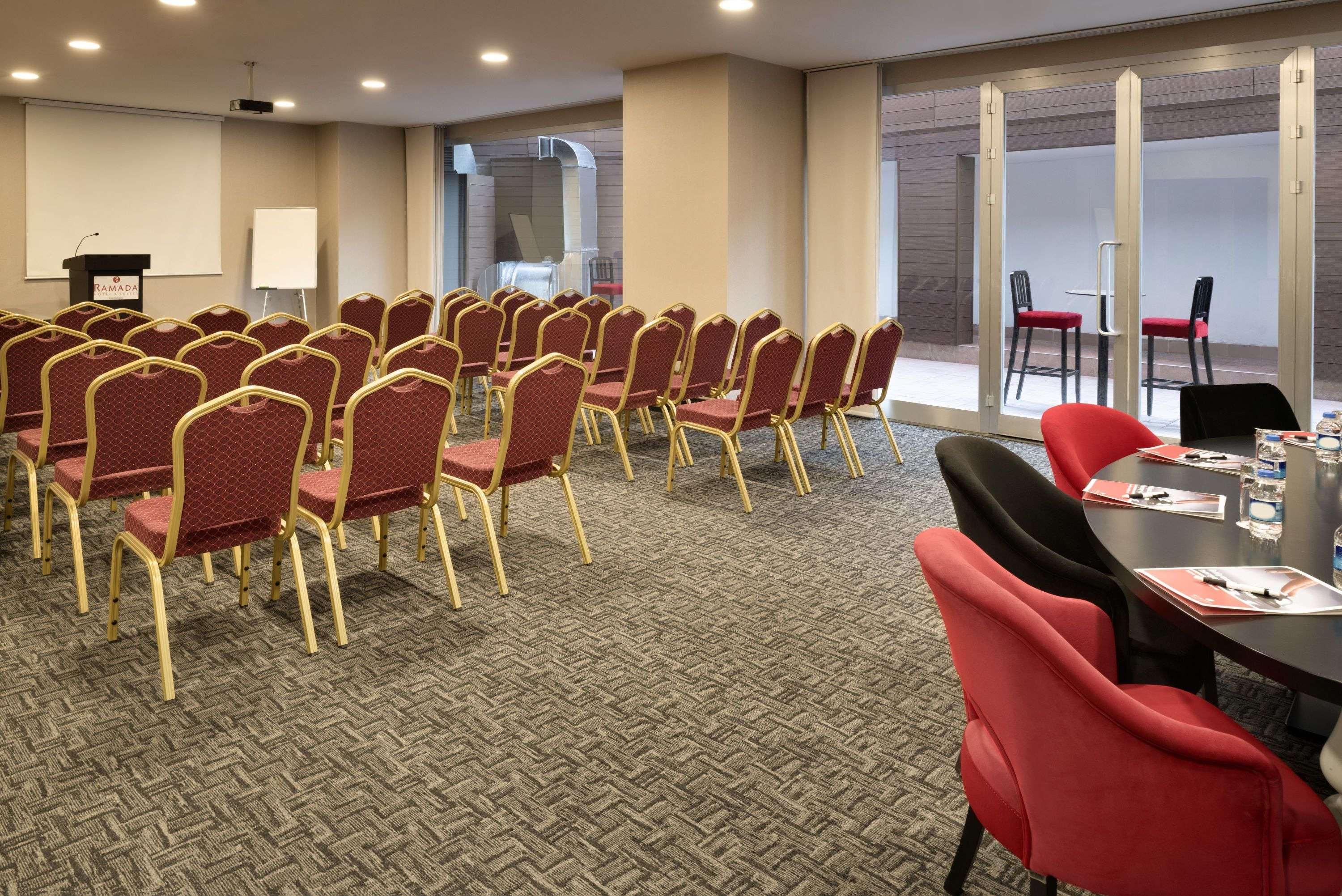 Ramada Hotel & Suites Sisli Istanbul Eksteriør billede